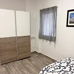 Renovated City Center Apt End Of Sept 23 Apartamento *