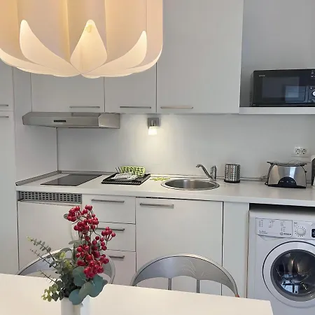 דירה Renovated City Center Apt End Of Sept 23