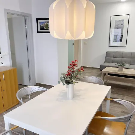 Renovated City Center Apt End Of Sept 23 Apartma