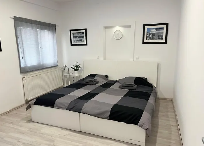 Renovated City Center Apt End Of Sept 23 Apartamento *