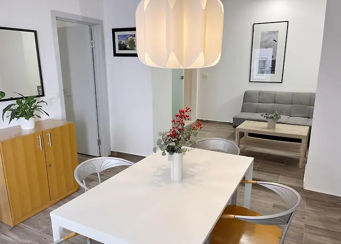 Renovated City Center Apt End Of Sept 23 Apartamento